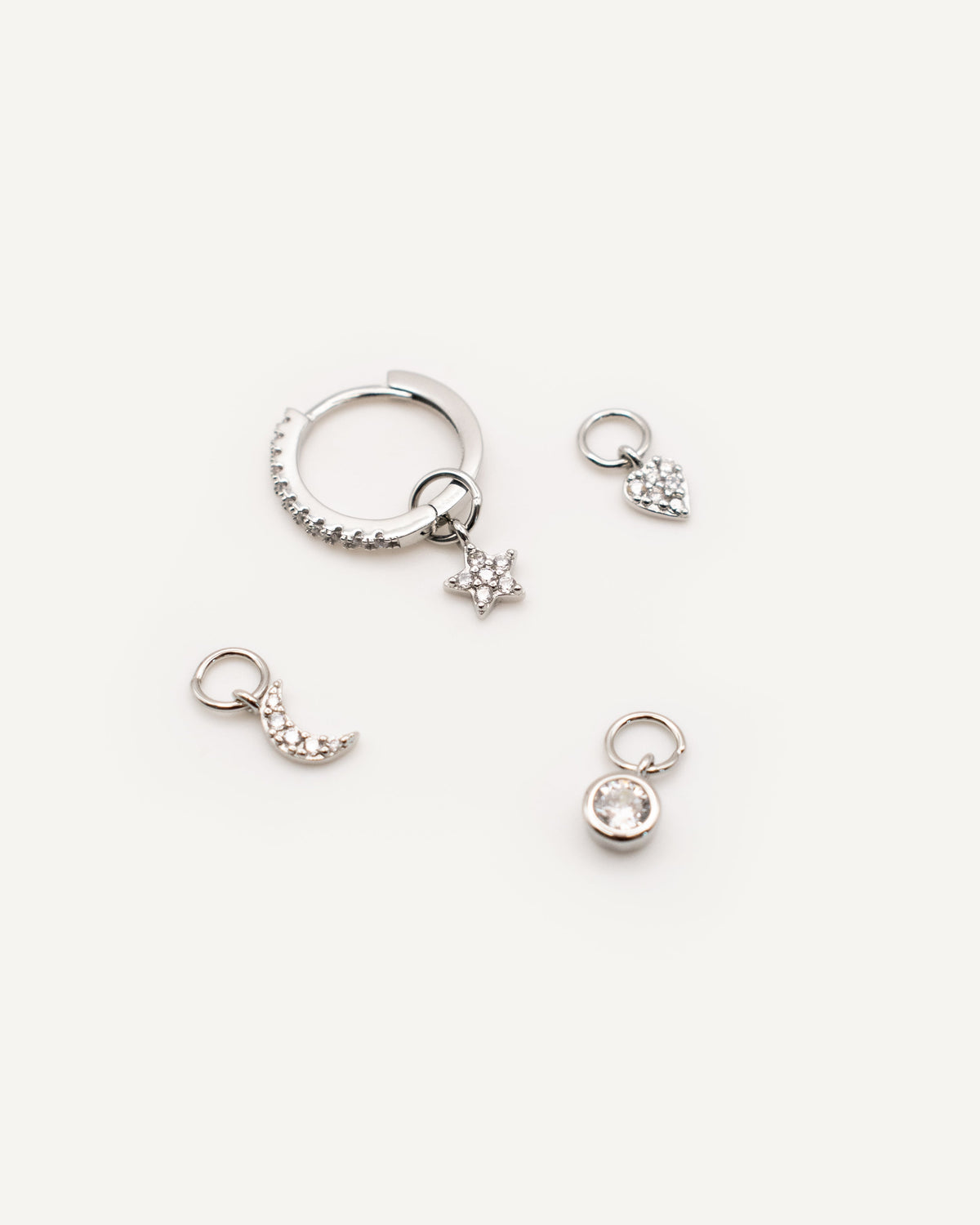 Pack Aritos Charms White Silver