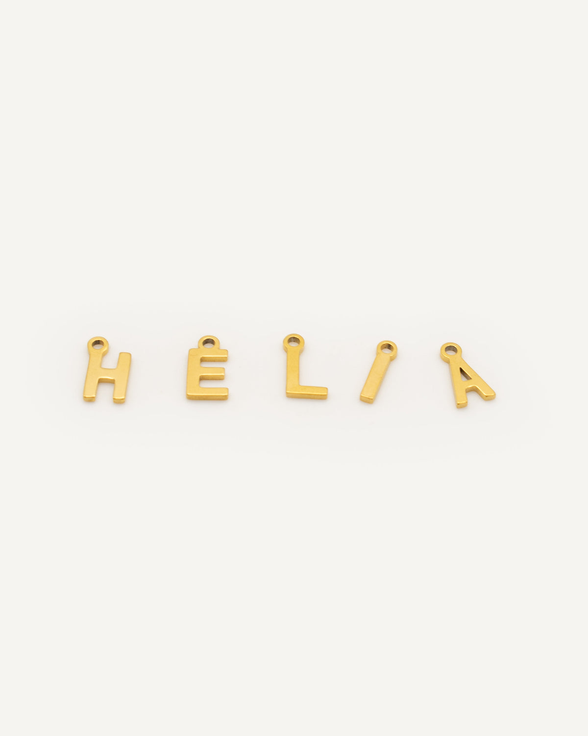 Charm Letra Gold