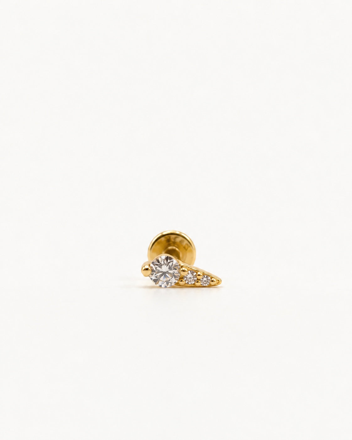 Mini Pendiente Vega Gold, vista lateral con cierre labret
