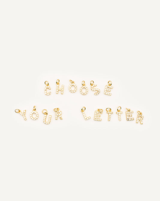 Charm Letra circonitas Gold